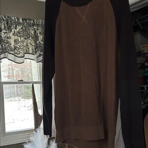 GapXL BrownTan Sweater